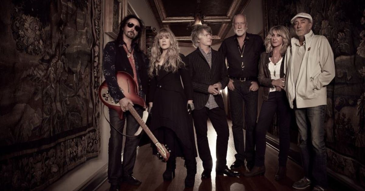 What to Wear to a Fleetwood Mac Concert in 2024 – 5+ Outfit Ideas for Girls & Guys